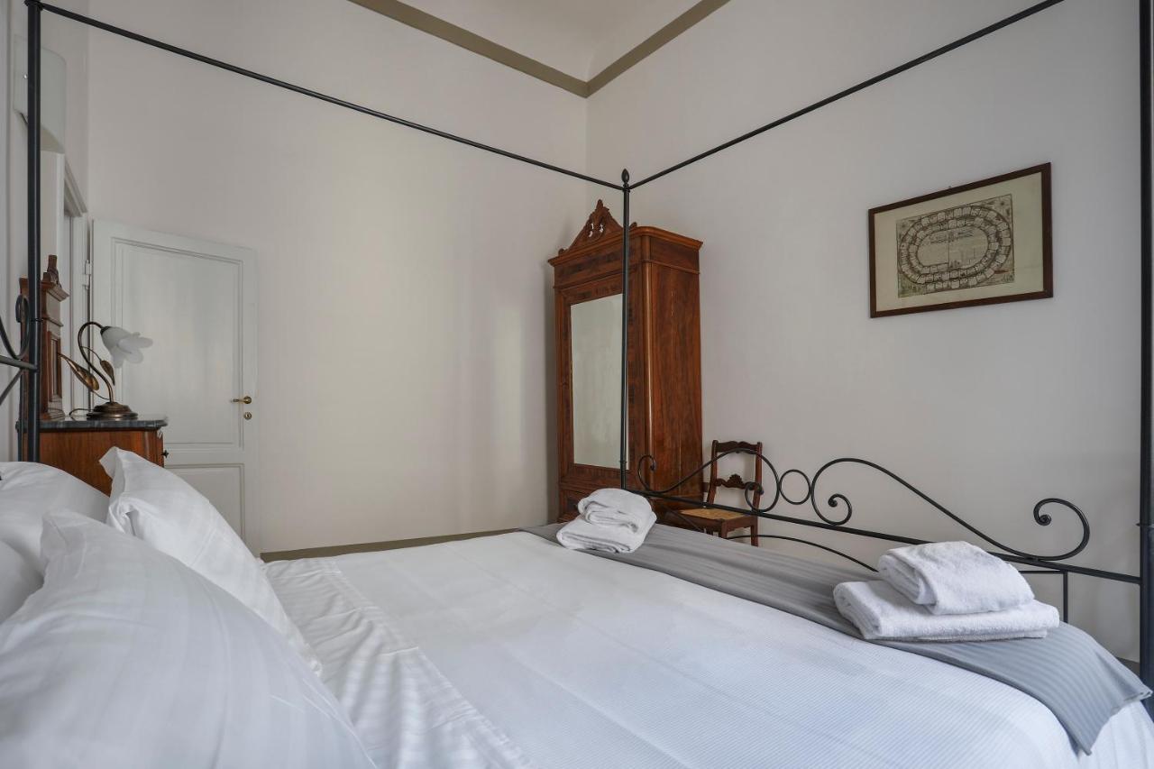 Apartment In Florence's Heart: Via Delle Seggiole *