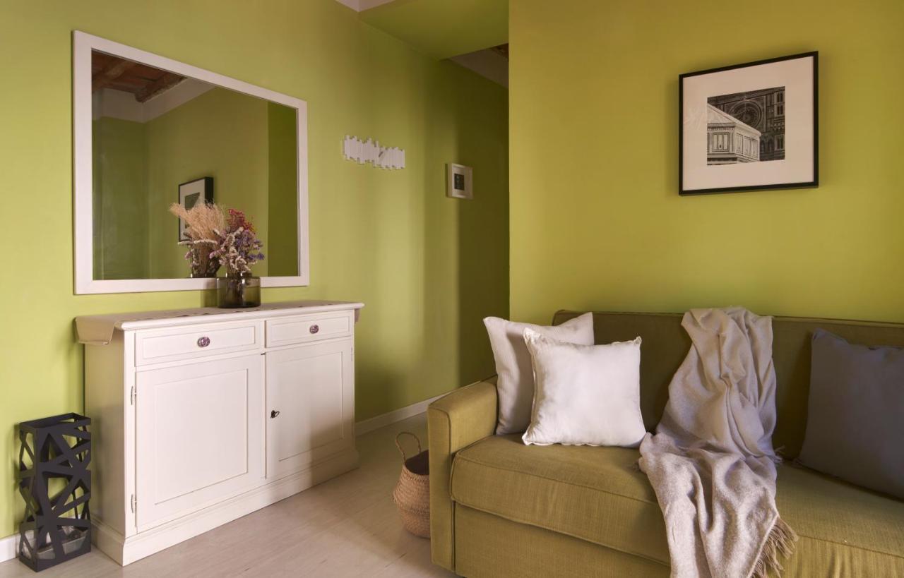 Cozy 1-bedroom With Balcony In Historic Center Apartment Florence