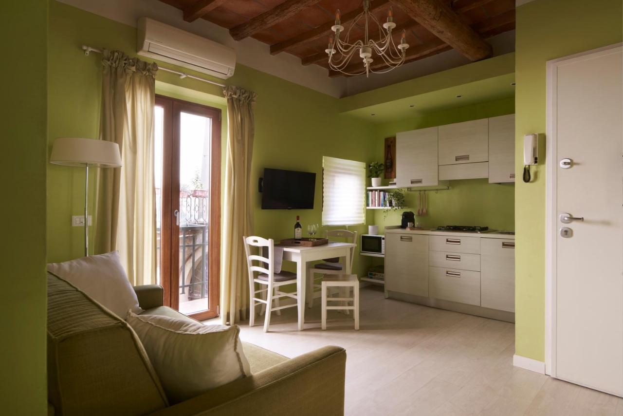 Cozy 1-bedroom With Balcony In Historic Center Florence