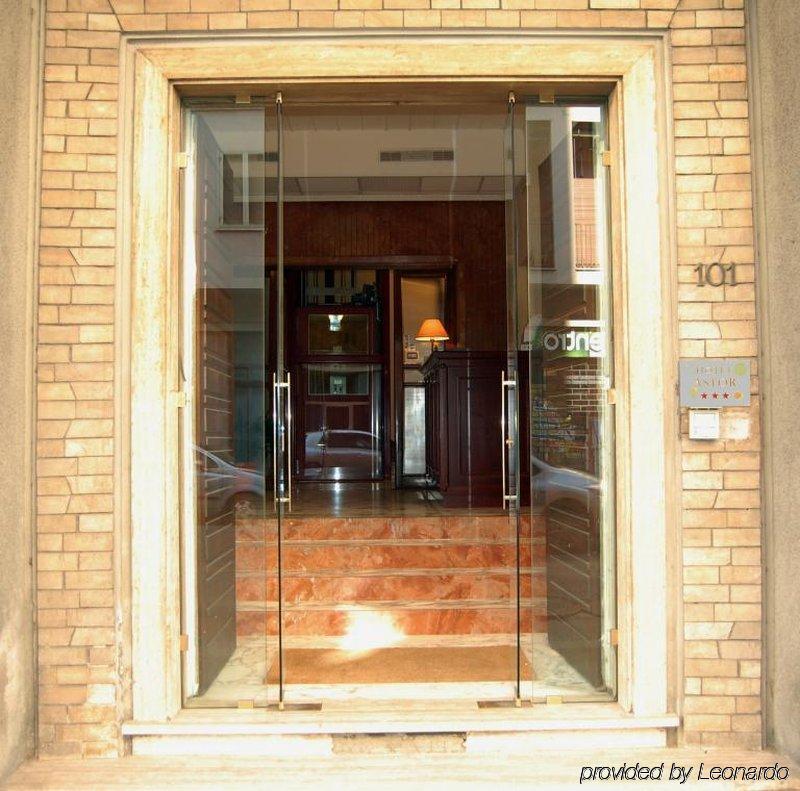 Astor 3*