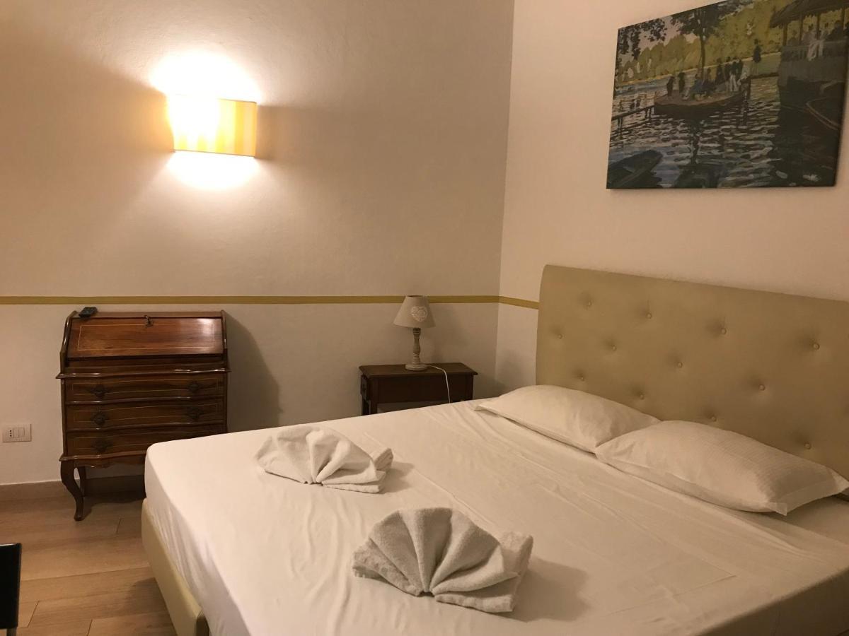 Apartment Bargello