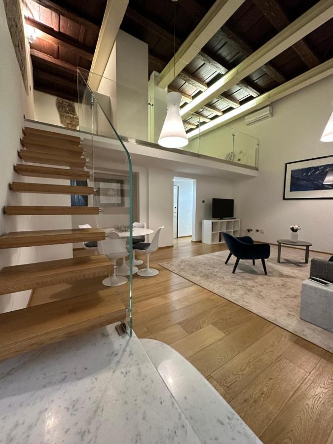 Apartment Elegante Borgo San Jacopo Florence