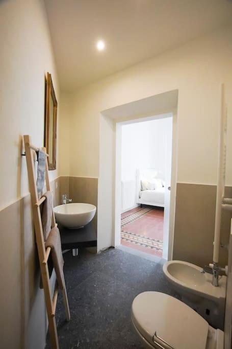 5 Min Duomo - Novella Boutique - Parcheggio Apartment *