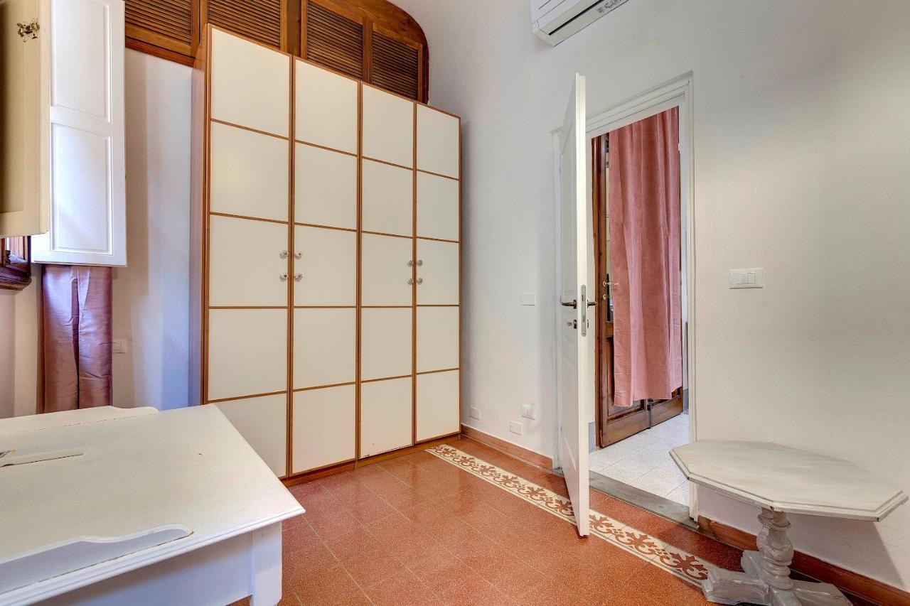 Proconsolo 9d Apartment