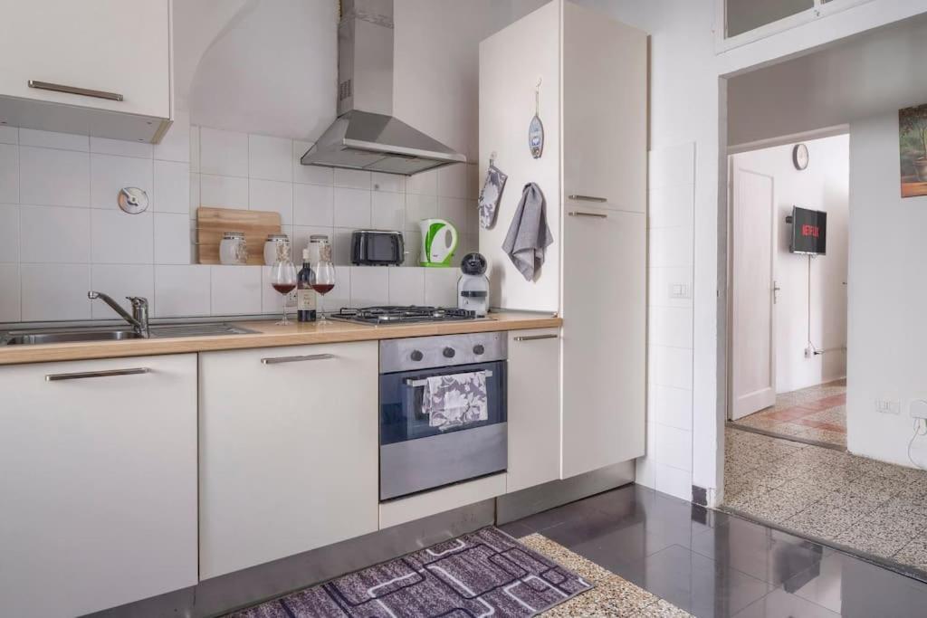 Apartment Nel Cuore Di + Wifi+aria Condizionata +netflix