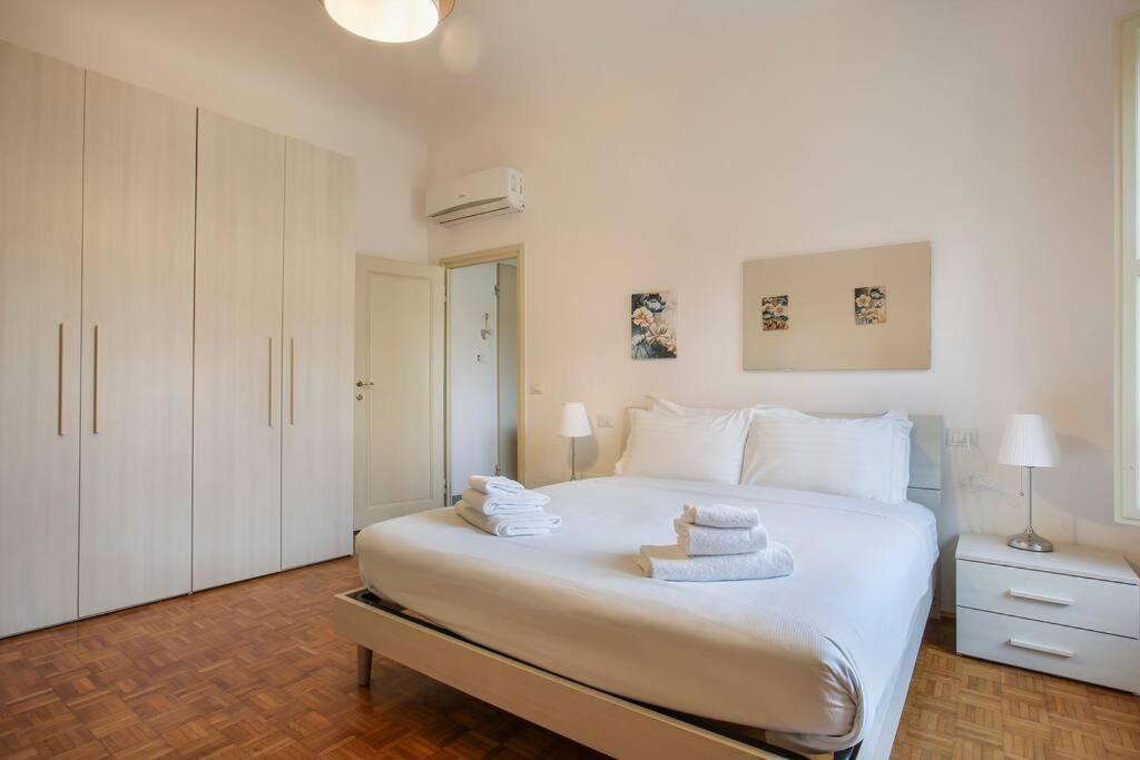 Apartment Palazzo Borghese 2 Bedroom Florence