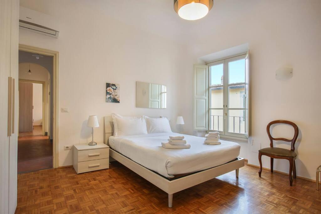 Palazzo Borghese 2 Bedroom *