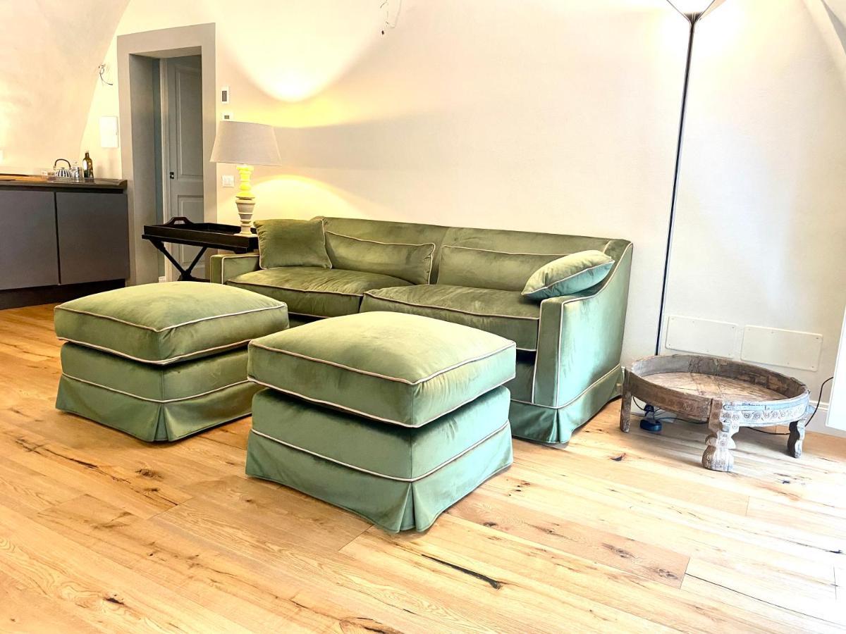 Accademia Newly Renovated Ancient Abbey Apartment