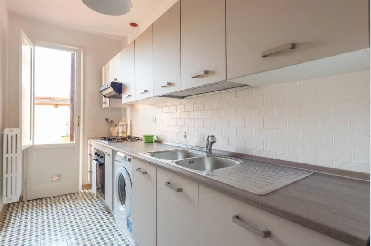 Airy One Bedroom With Terrace Near Palazzo Pitti Appartamento *