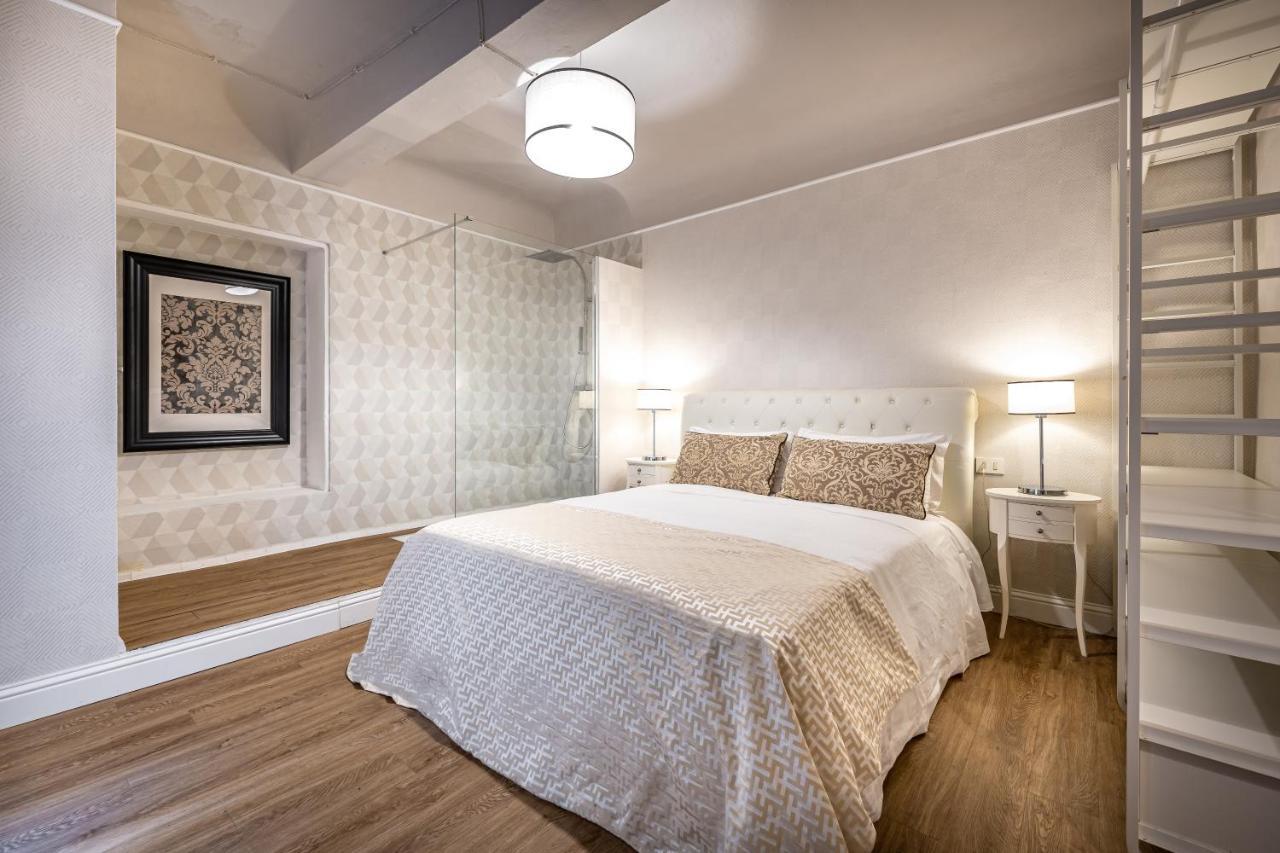 Florentine Experience In Santa Croce Apartment Florence
