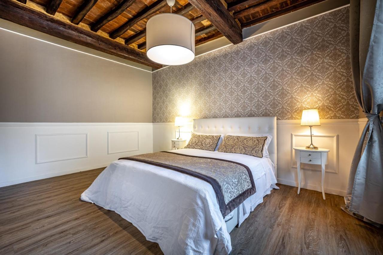 Florentine Experience In Santa Croce Florence
