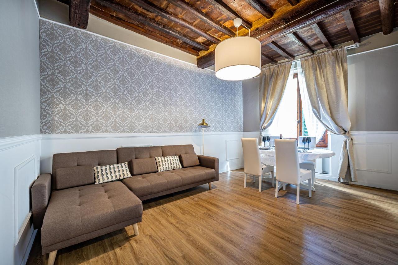 Florentine Experience In Santa Croce Florence