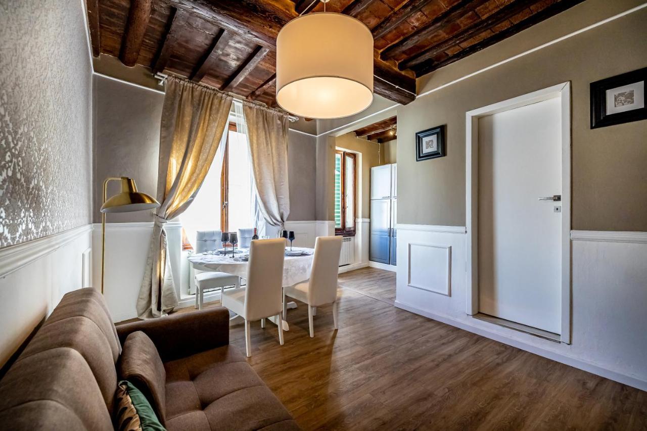 Apartment Florentine Experience In Santa Croce Florence