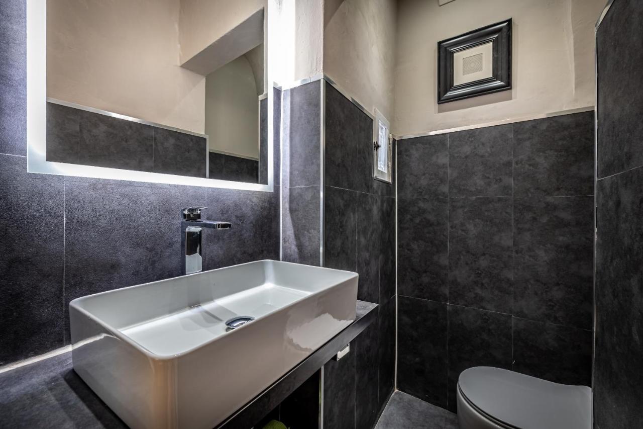 Apartment Florentine Experience In Santa Croce Florence