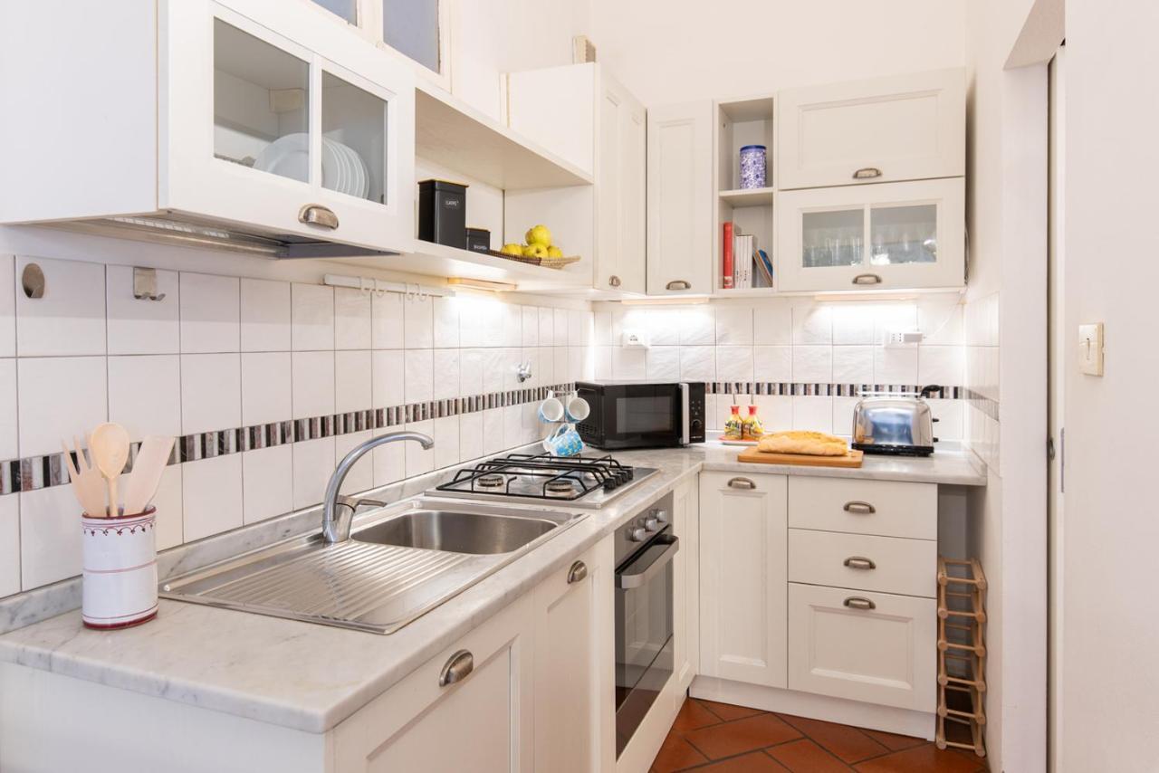 Spacious Family Flat S. Spirito 8 Sleeps * Florence