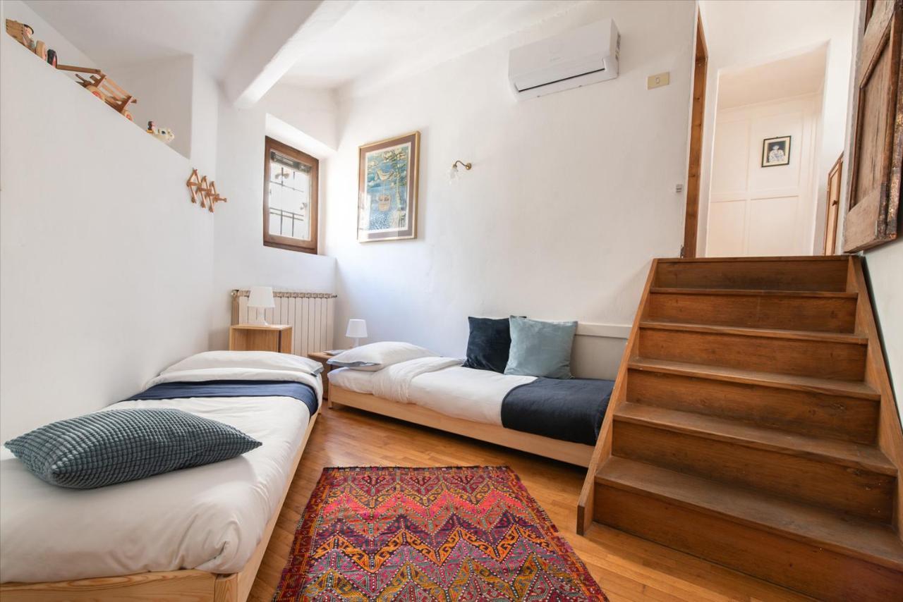 Spacious Family Flat S. Spirito 8 Sleeps * Florence
