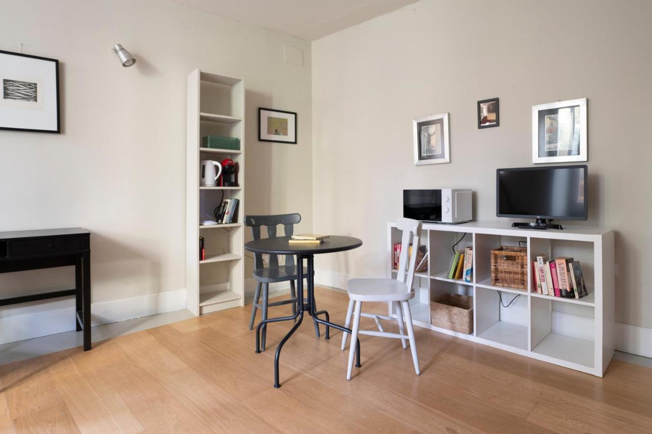 Boutique With Private And Garden Oasis Apartment