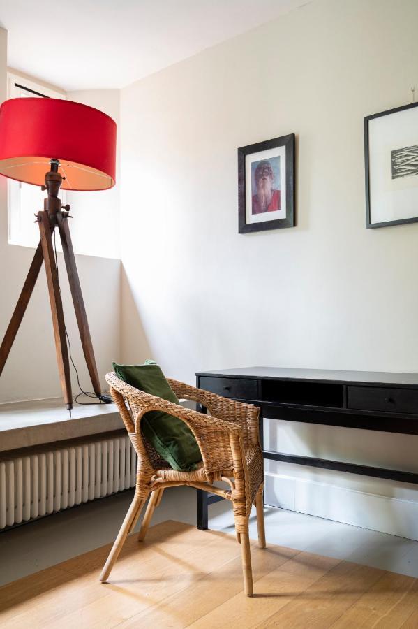 Boutique With Private And Garden Oasis Apartment *