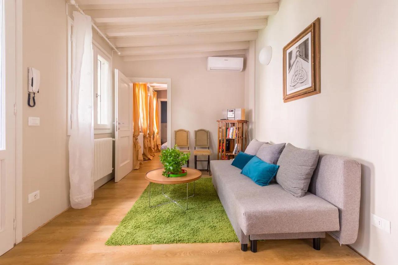 Apartment Boutique With Private And Garden Oasis Florence