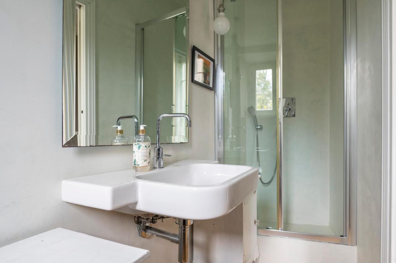 Apartment Boutique With Private And Garden Oasis Florence