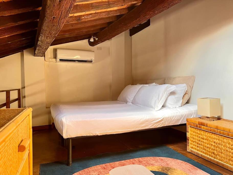 Appartamento Spacious Near Arno River Firenze