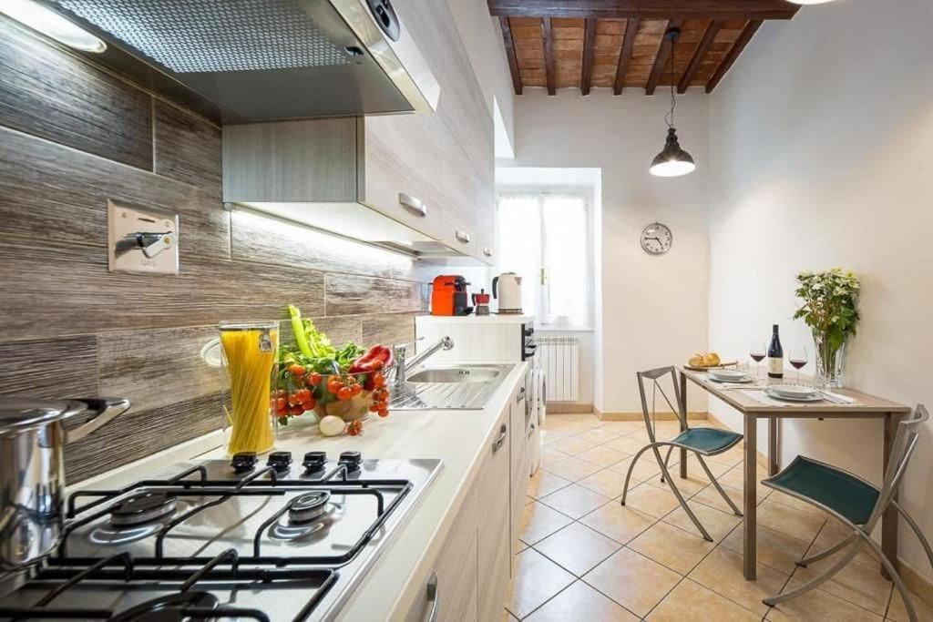 Santa Rosa - Oltrarno Apartment Florence