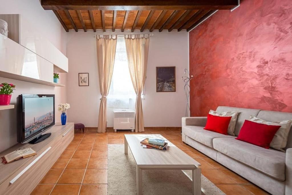 Santa Rosa - Oltrarno