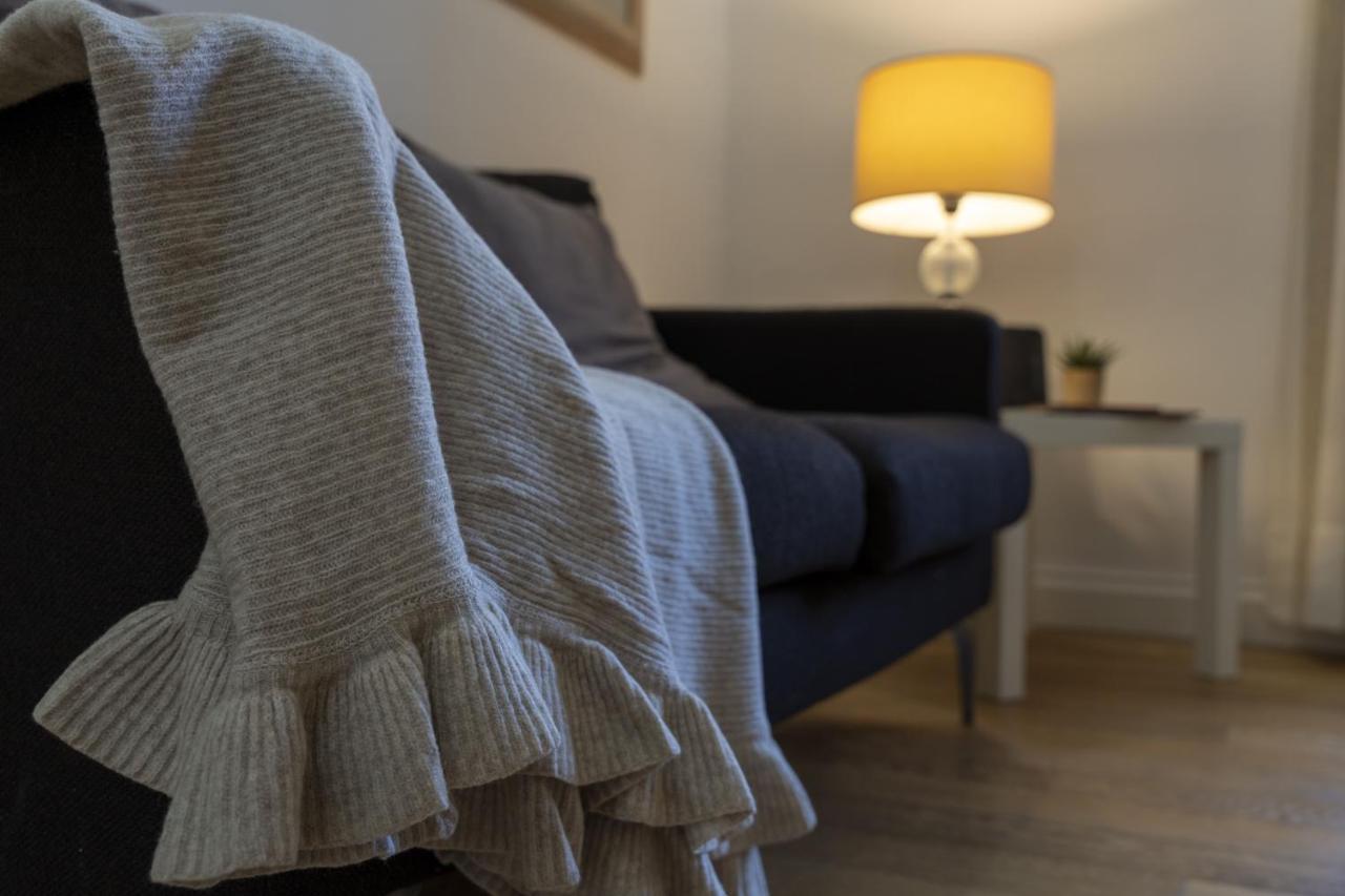 Bright Santa Croce Apartment *