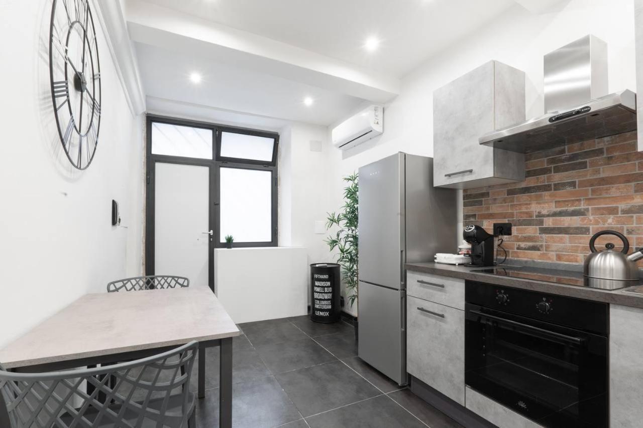 Urban Loft Apartment