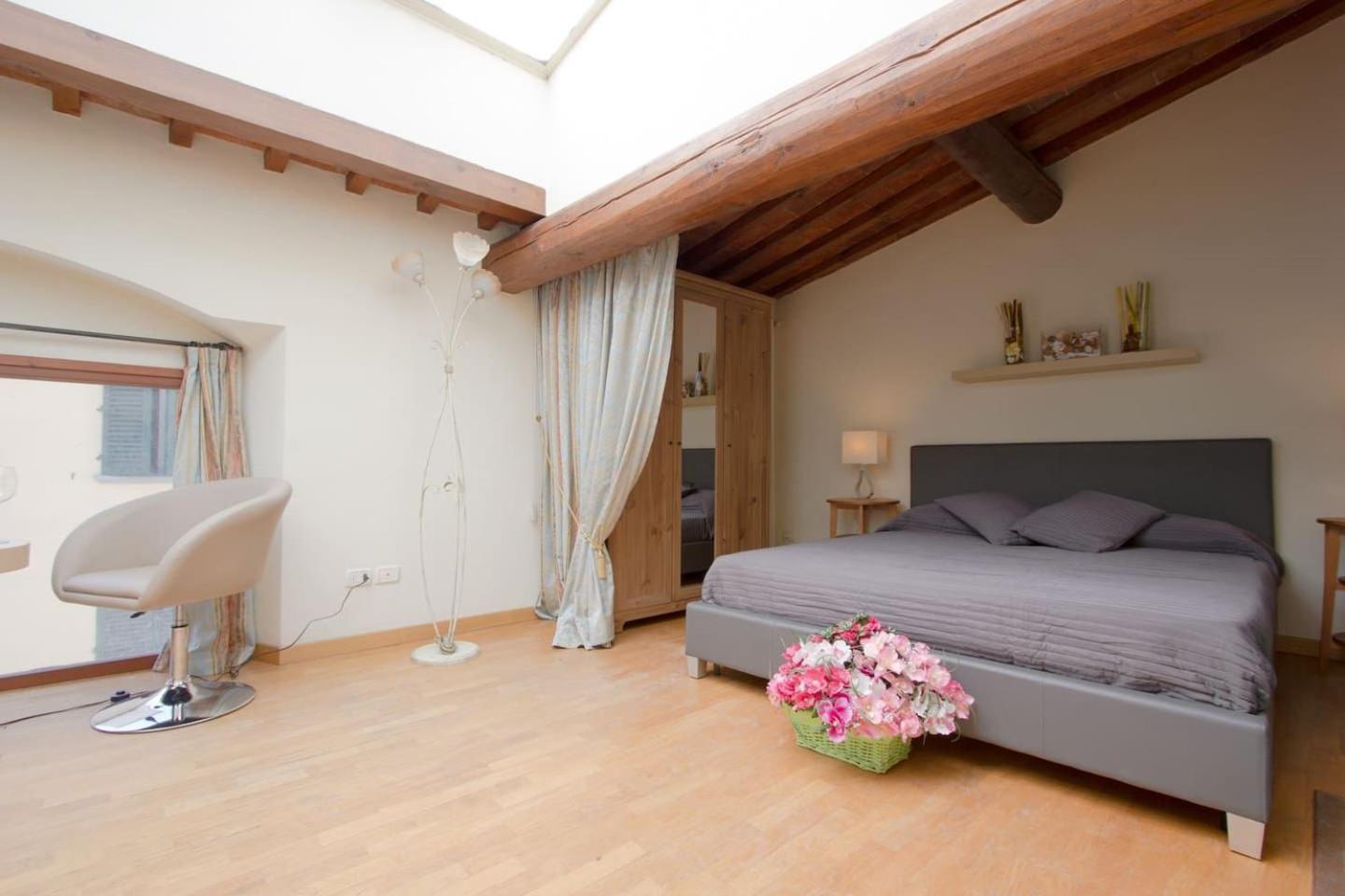 Santa Reparata Loft Apartment