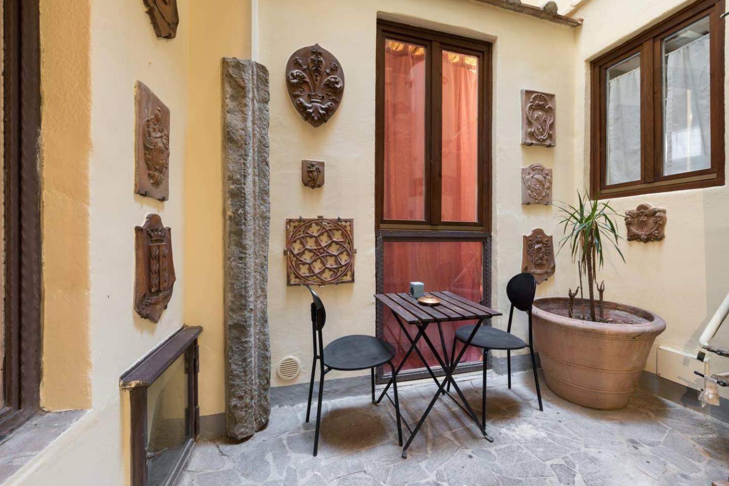 F3-santa Croce One Bedroom Flat For 2 Or 3 Guests Apartment Florence