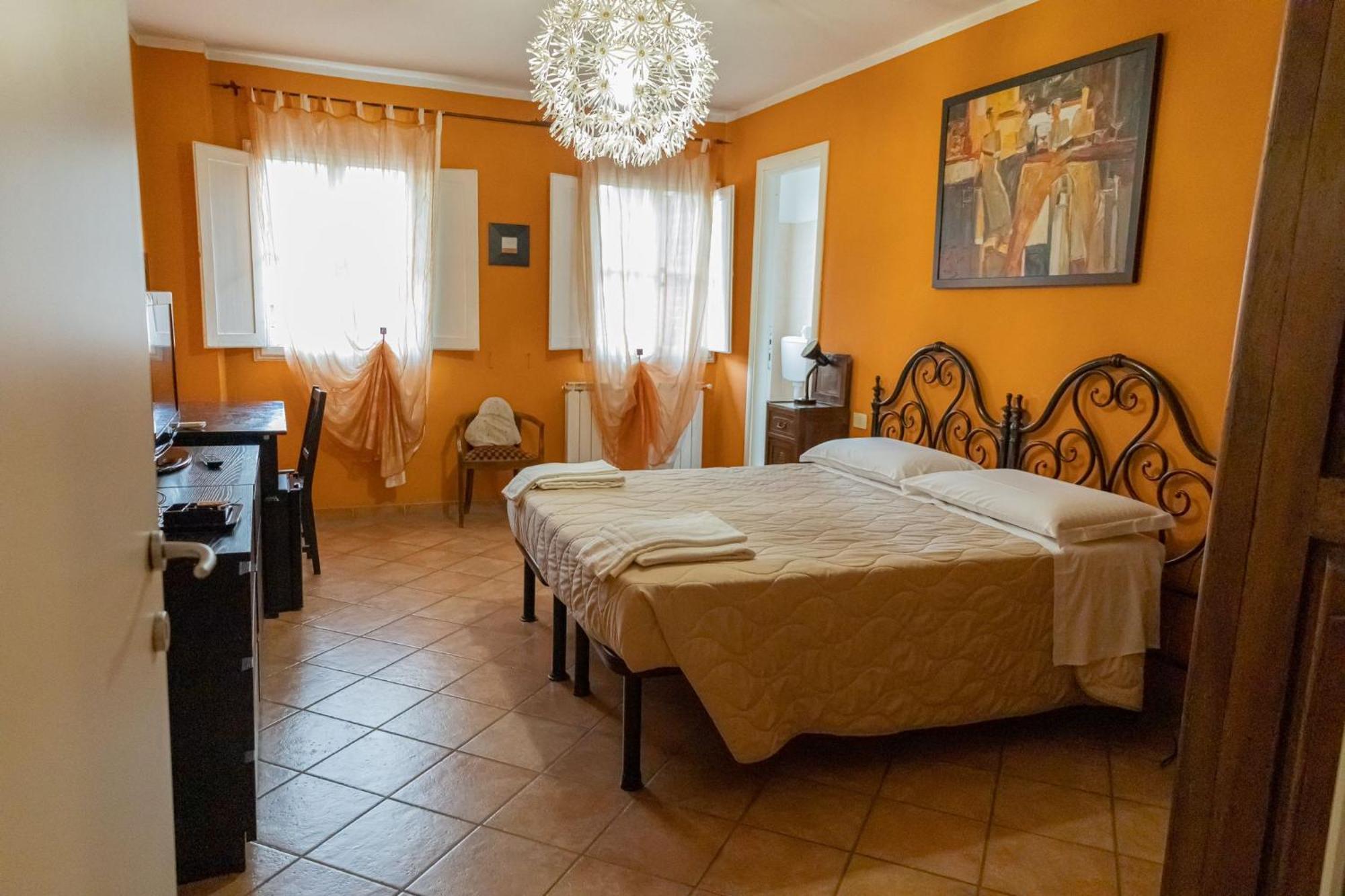 Hostel Emerald Palace