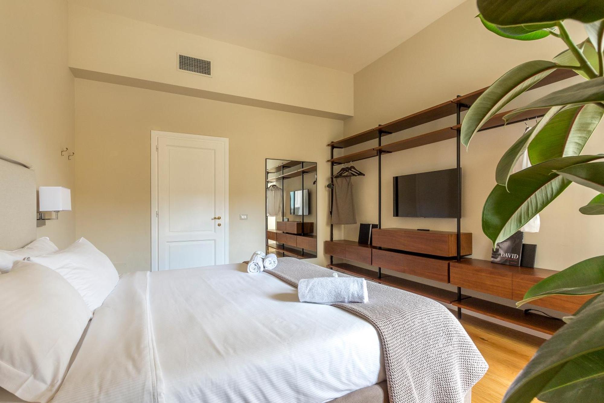 Apartment Lungarno Marvelous With Private Parking Florence