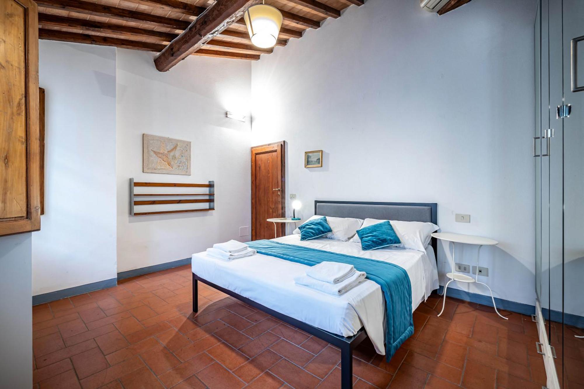 Roommo Oltrarno *