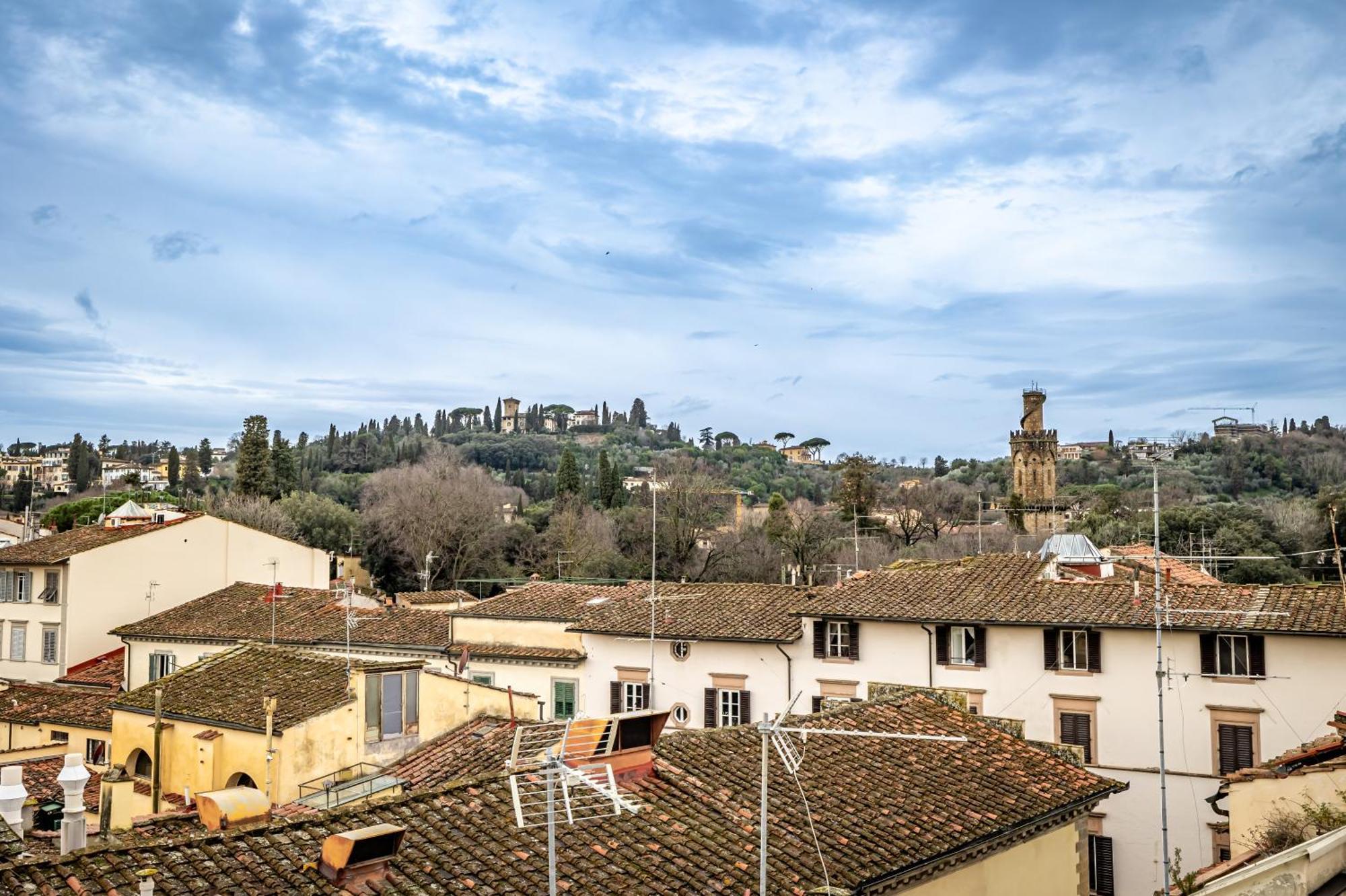Roommo Oltrarno *