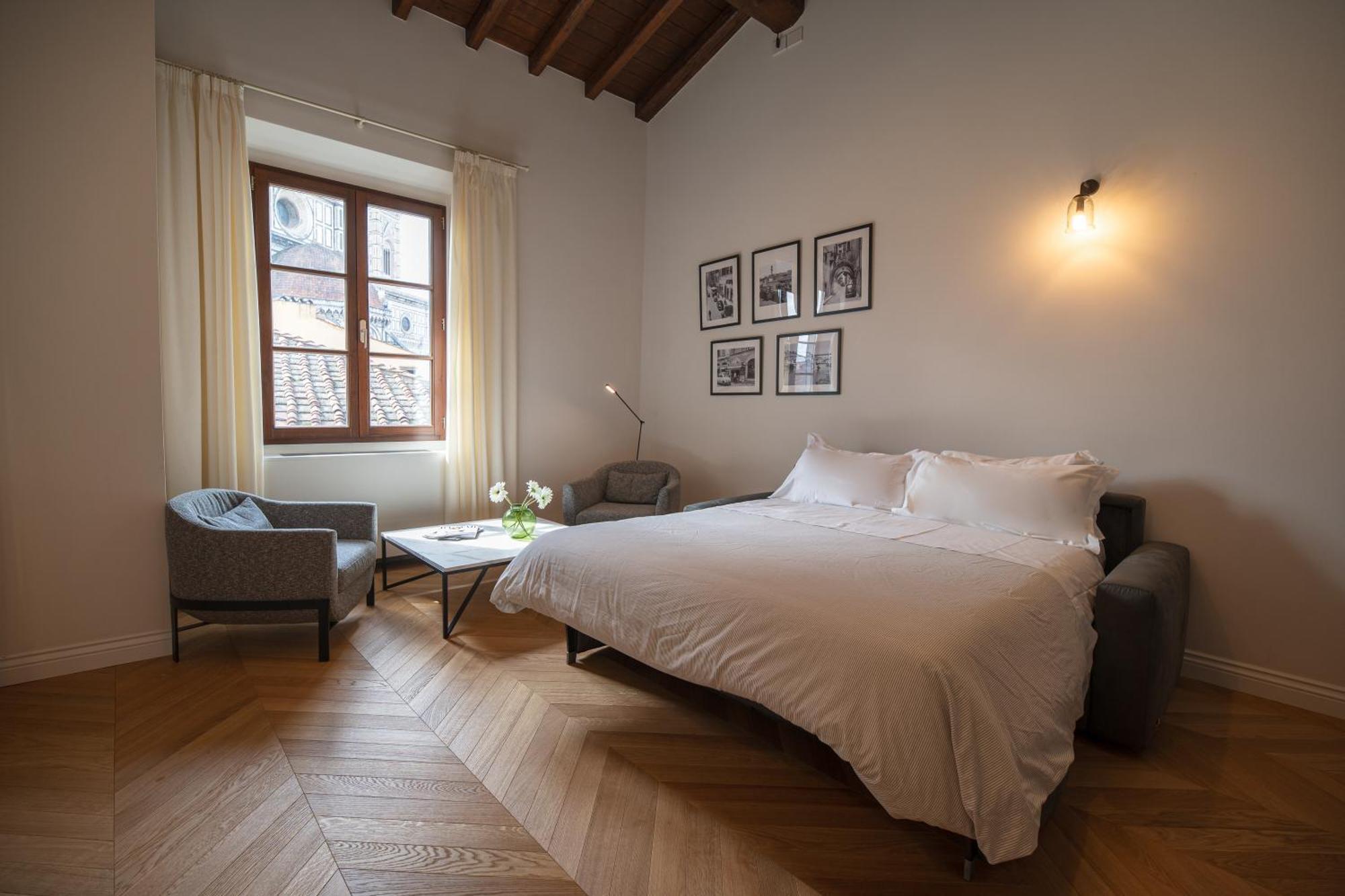 Windows On Dome Luxury Rooftop Apartment