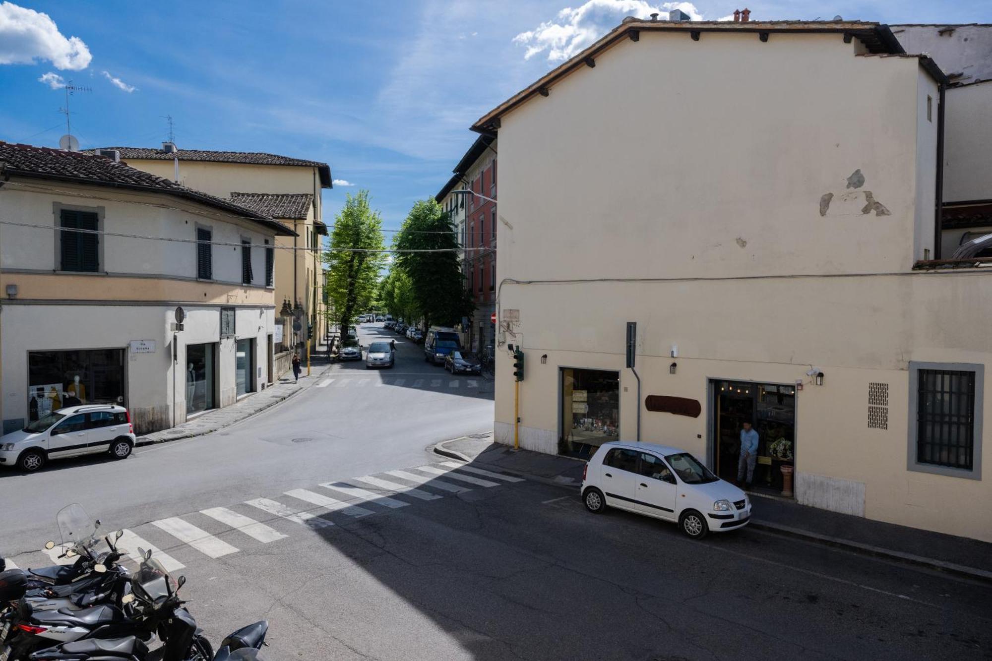 Apartment Tipica Cozy House + Parking!