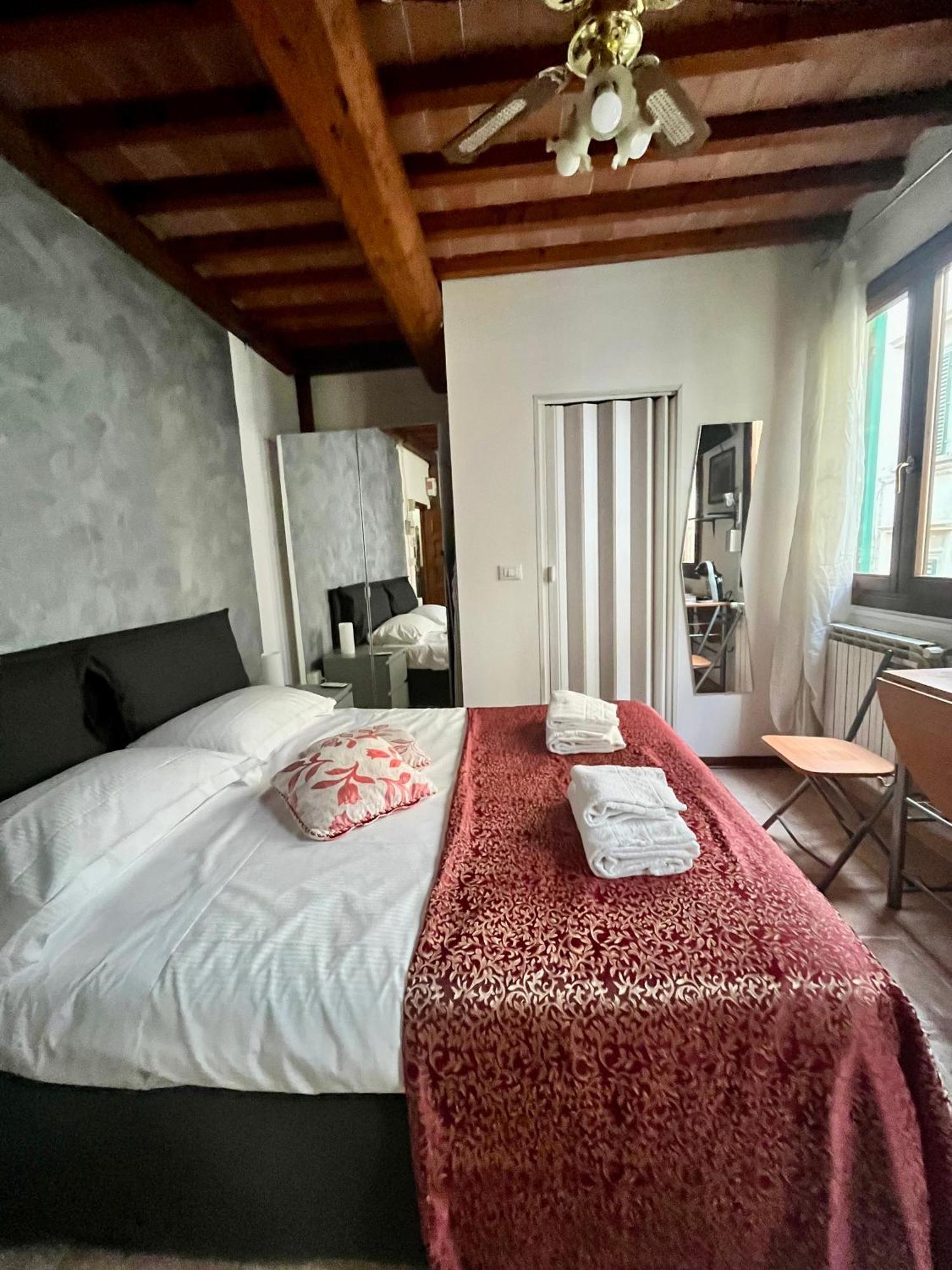 Appartamento Mini Very Close To The Train Station Firenze