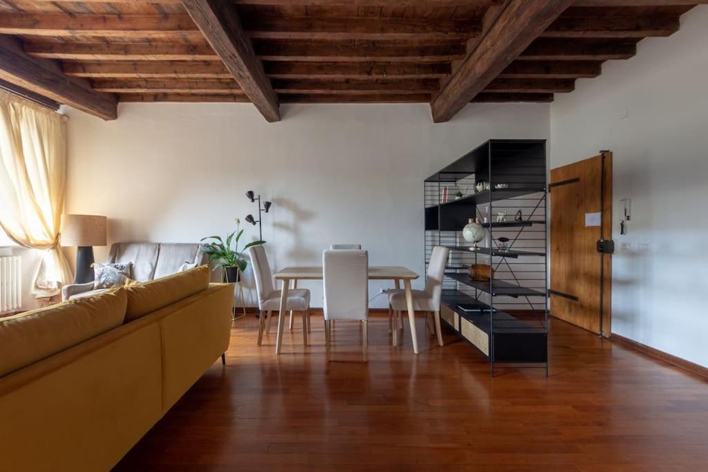 Ciompi Square-hosted By Sweetstay Appartamento Firenze