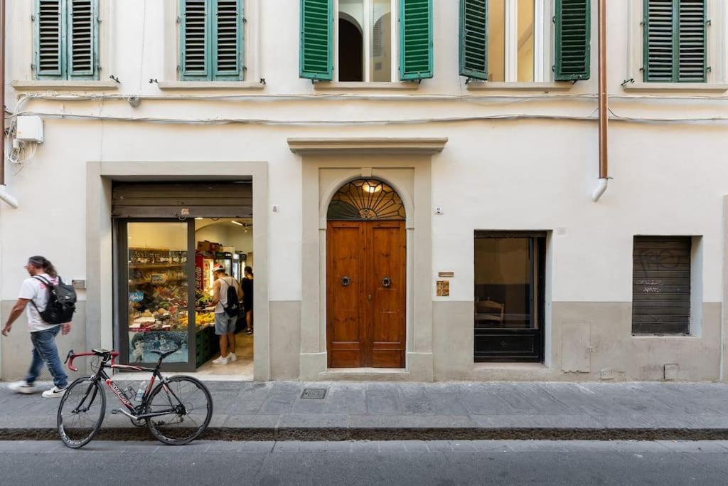 Keys Of Italy - Maytreya - Albero 2 - Train Station Two Bedroom Flat 2nd Floor Appartamento *