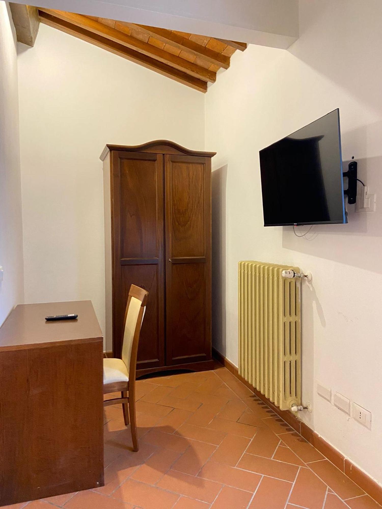 Casale Dei Cento Acri Bed & Breakfast 2*