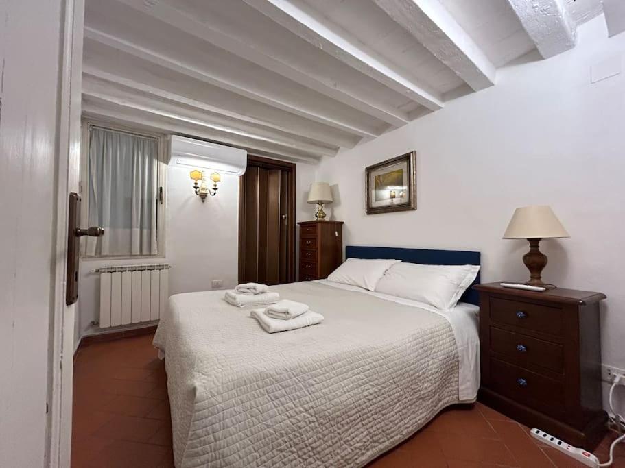 Riverside Retreat By Florencehospitality Com Appartamento