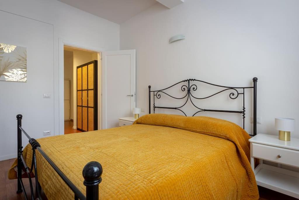 Appartamento Ciompi Square-hosted By Sweetstay *