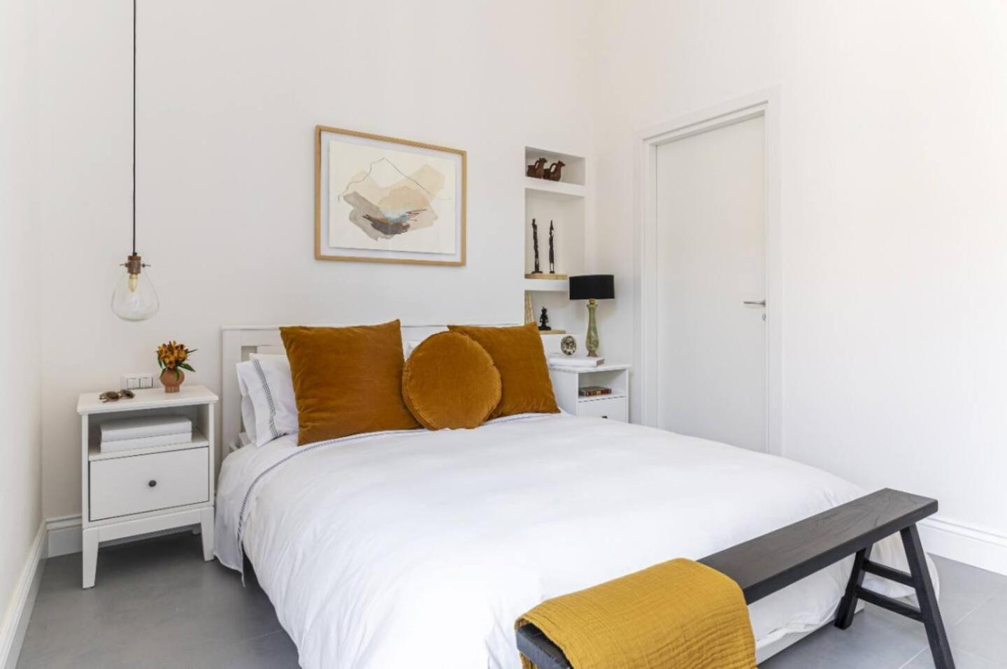 Modern Art - Art Pieces & Eclectic Deco Apartment Florence