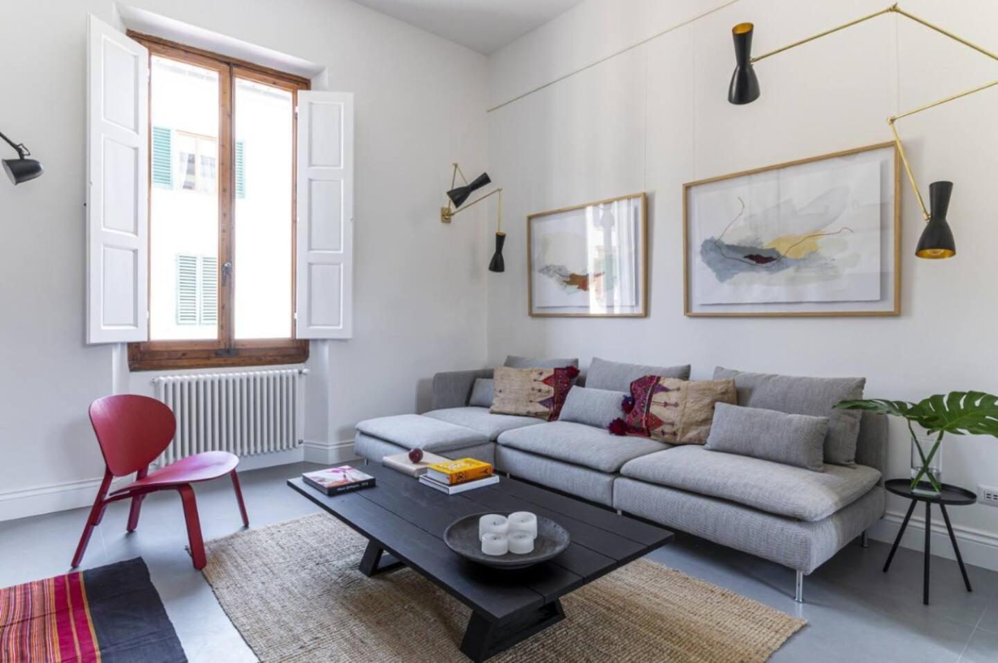 Modern Art - Art Pieces & Eclectic Deco