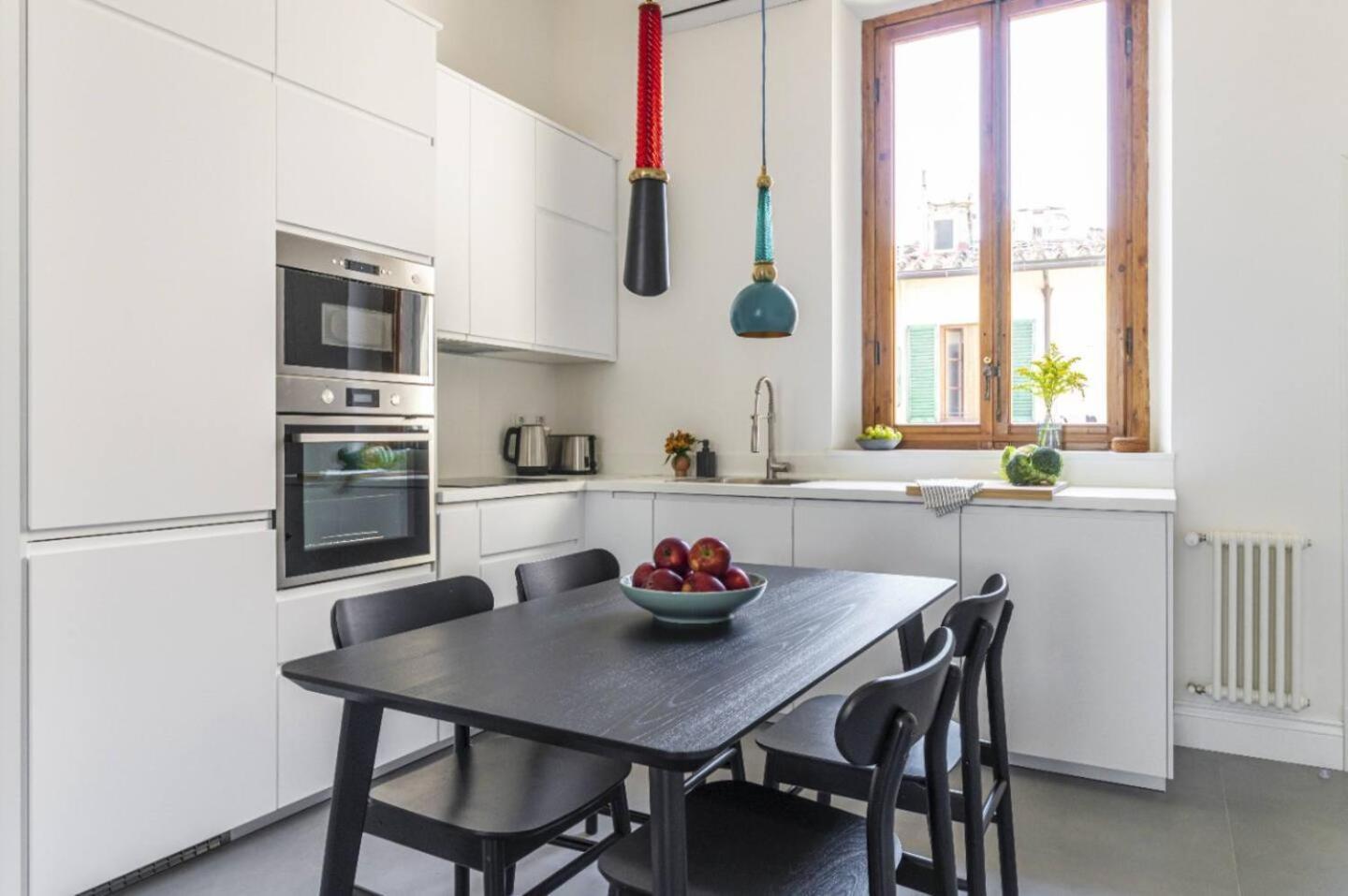 Modern Art - Art Pieces & Eclectic Deco * Florence
