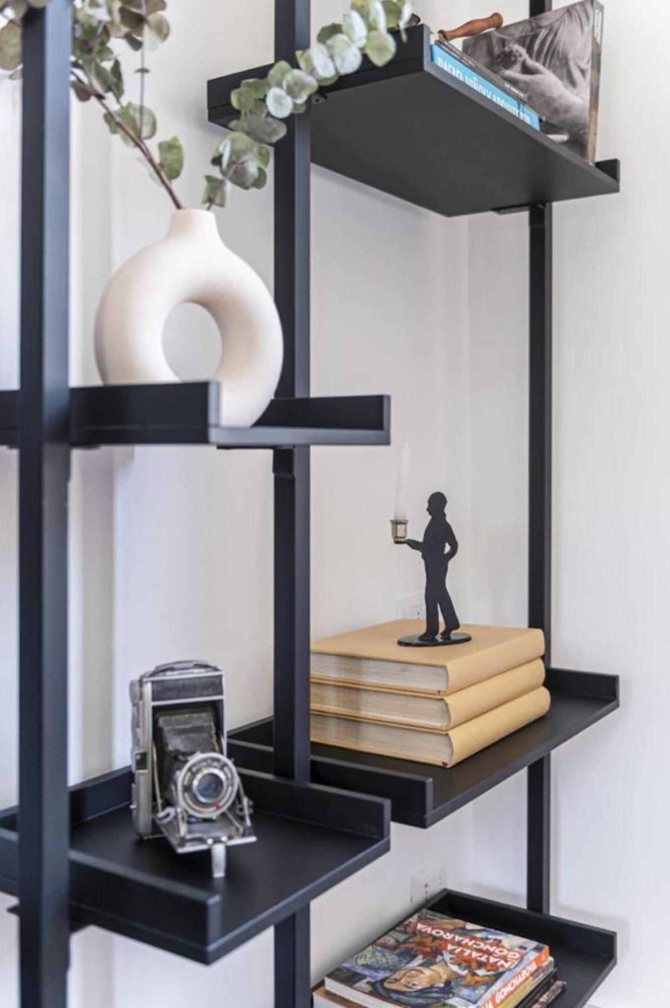 Apartment Modern Art - Art Pieces & Eclectic Deco
