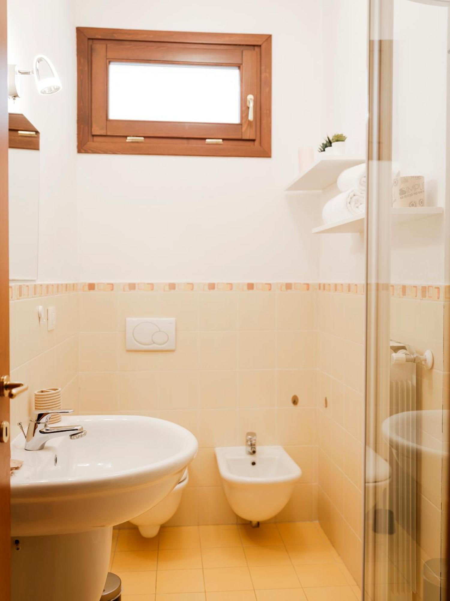 Casa Alessia - Romantic Urban Retreat With Terrace Apartment Florence