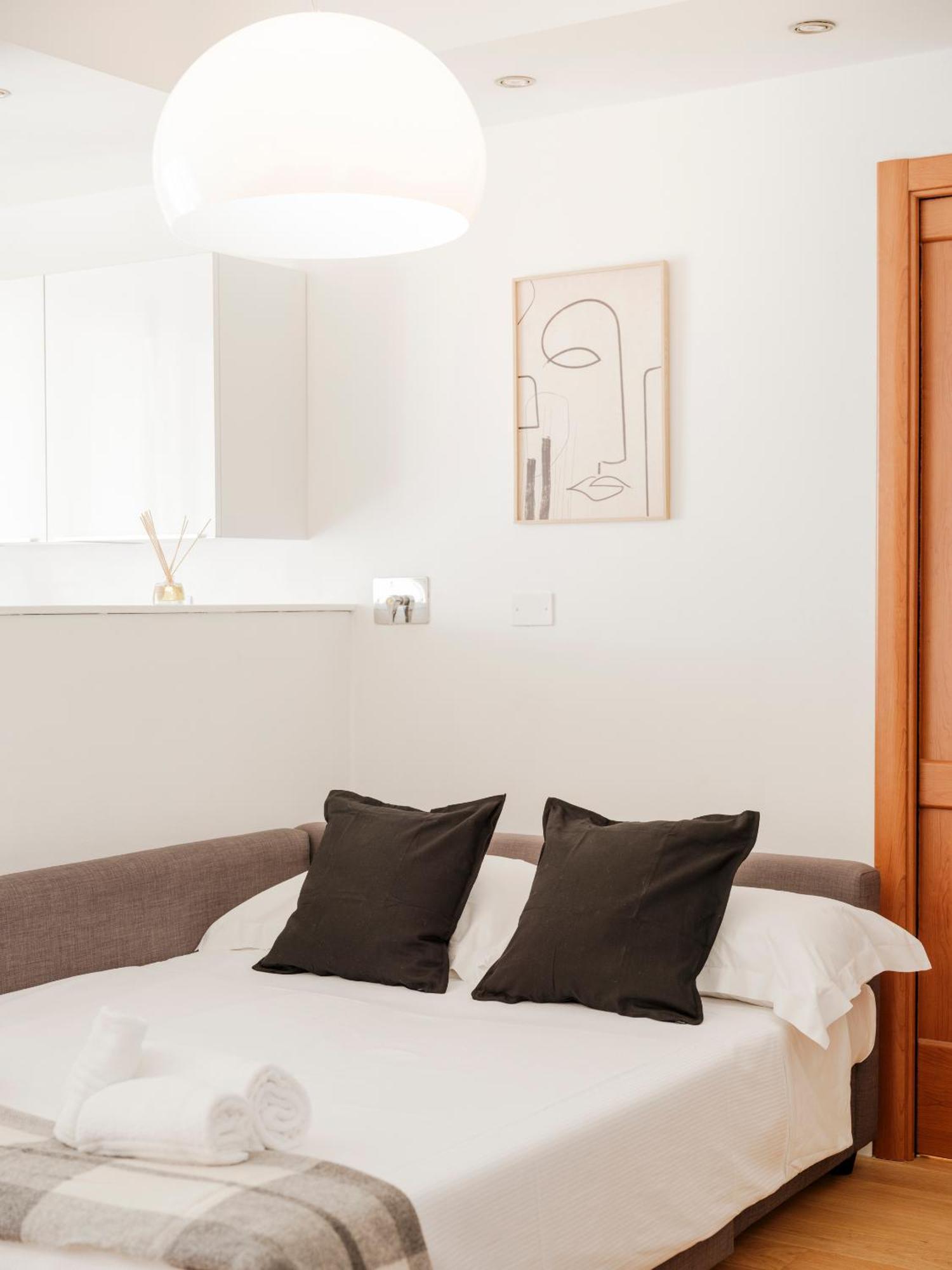 Apartment Casa Alessia - Romantic Urban Retreat With Terrace *
