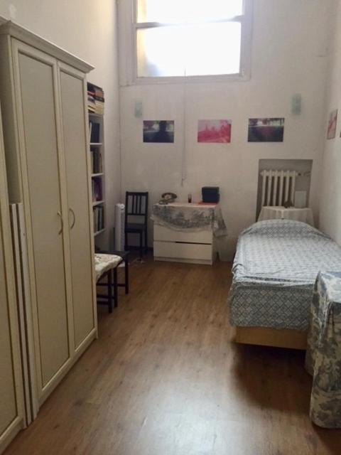 Single In Santo Spirito Olttrarno Firenze